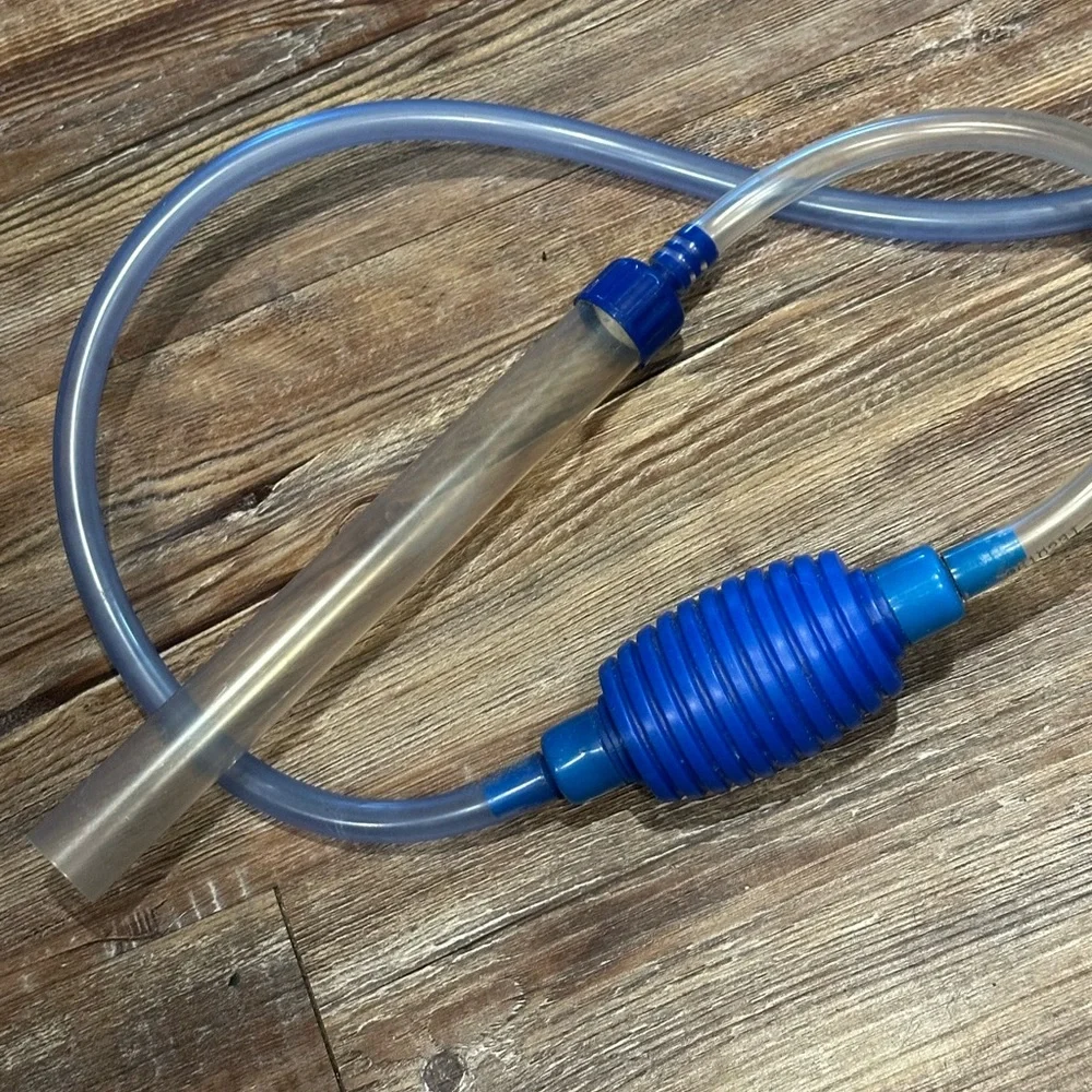 Fish tank gravel cleaner